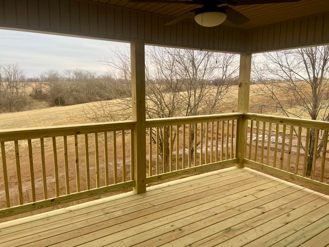 555 Middle Creek Way, Berea, KY 40403