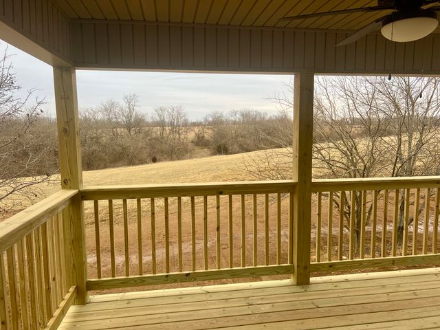 555 Middle Creek Way, Berea, KY 40403