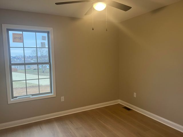 555 Middle Creek Way, Berea, KY 40403