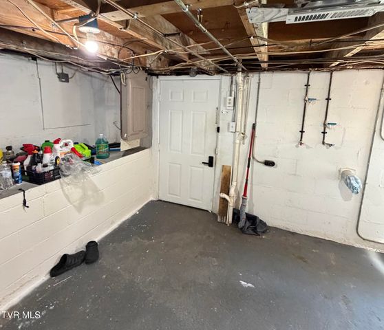 2752 Carrollwood Heights Road, Kingsport, TN 37660