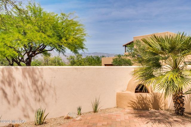 2655 N Sahuara Place, Tucson, AZ 85712