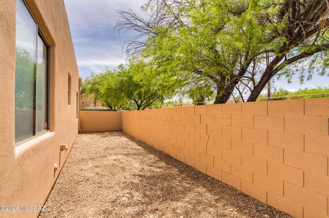 2655 N Sahuara Place, Tucson, AZ 85712
