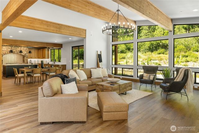 2040 Coal Mine Way, Cle Elum, WA 98922