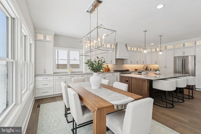 510 NEWCOMEN RD, Exton, PA 19341