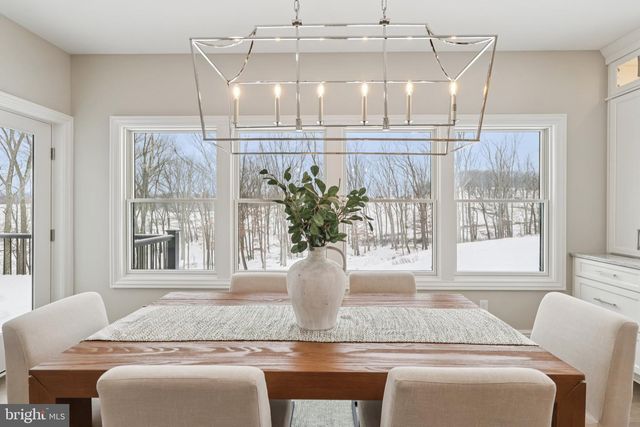 510 NEWCOMEN RD, Exton, PA 19341