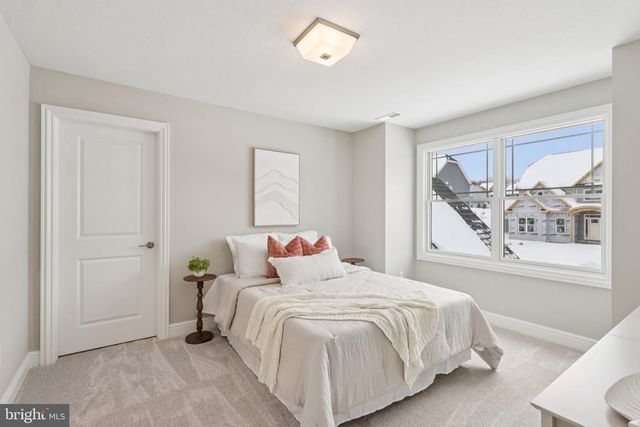 510 NEWCOMEN RD, Exton, PA 19341