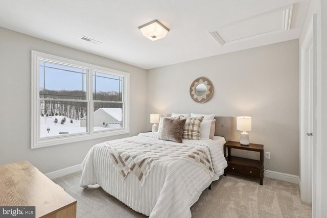 510 NEWCOMEN RD, Exton, PA 19341