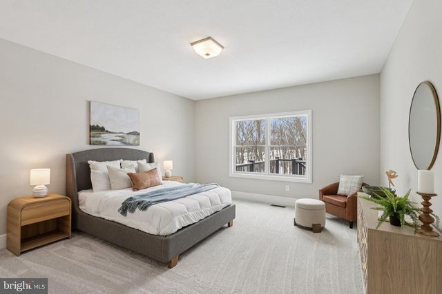 510 NEWCOMEN RD, Exton, PA 19341