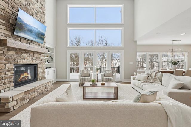 510 NEWCOMEN RD, Exton, PA 19341