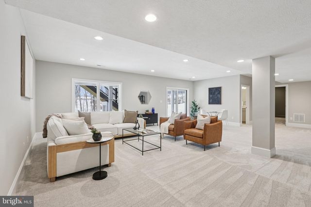 510 NEWCOMEN RD, Exton, PA 19341