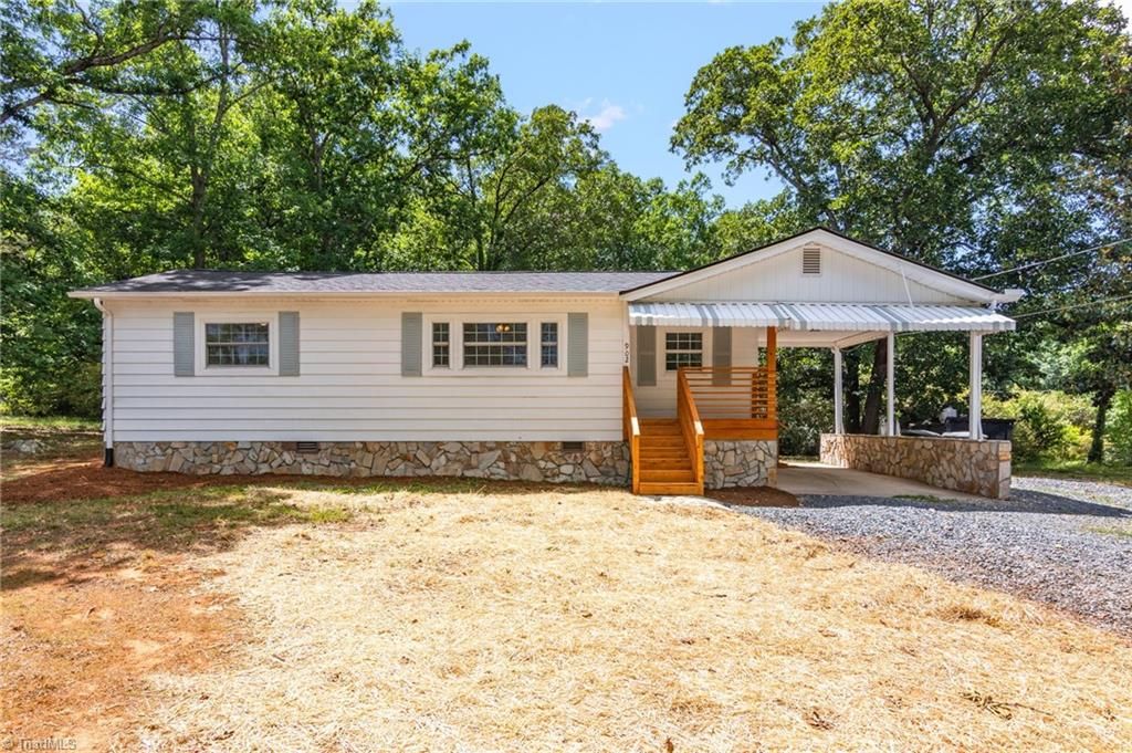 902 Breeze Hill Road, Asheboro, NC 27203