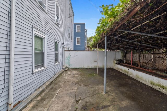 121 George St, Boston, MA 02119