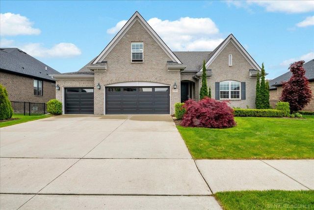 21972 E Majestic Drive, Macomb Twp, MI 48044
