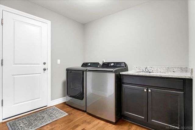 21972 E Majestic Drive, Macomb Twp, MI 48044