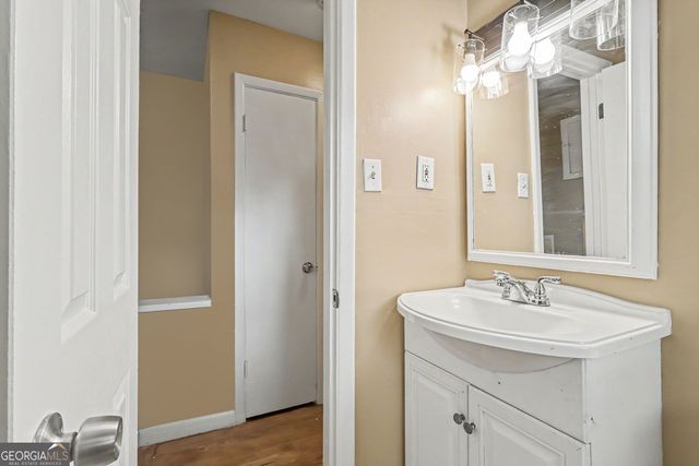 3713 Elkridge Drive, Decatur, GA 30032