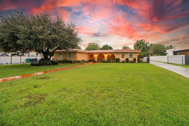 50 SW 130th Ave, Miami, FL 33184