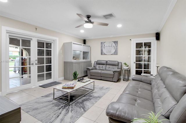 50 SW 130th Ave, Miami, FL 33184