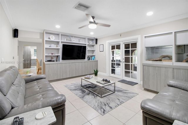 50 SW 130th Ave, Miami, FL 33184