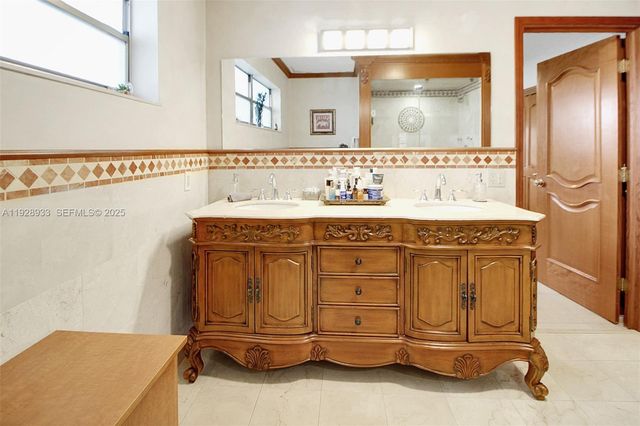 50 SW 130th Ave, Miami, FL 33184