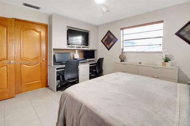 50 SW 130th Ave, Miami, FL 33184