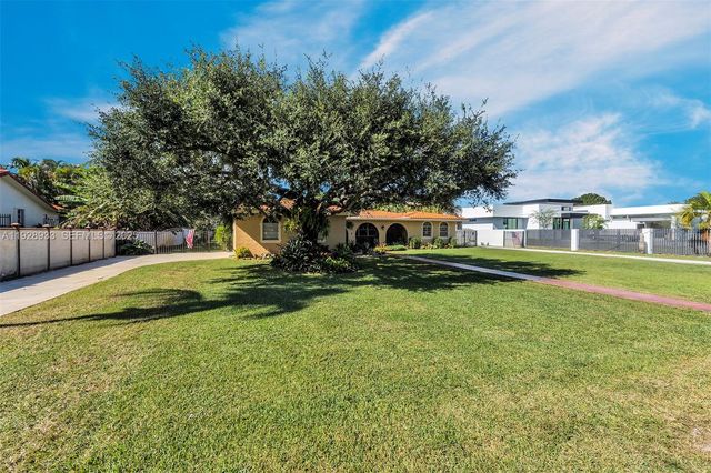 50 SW 130th Ave, Miami, FL 33184