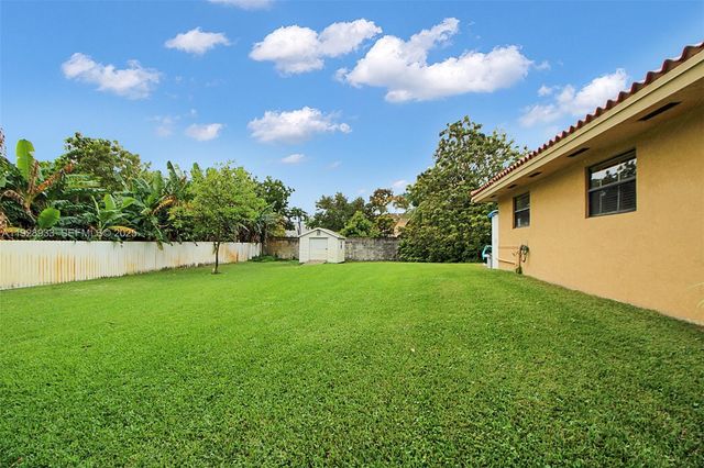 50 SW 130th Ave, Miami, FL 33184