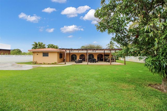 50 SW 130th Ave, Miami, FL 33184