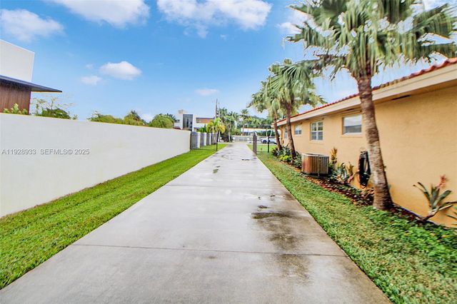 50 SW 130th Ave, Miami, FL 33184