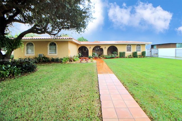 50 SW 130th Ave, Miami, FL 33184