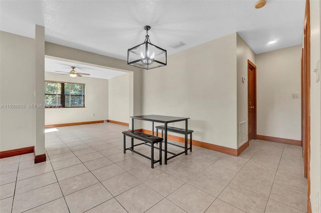 50 SW 130th Ave, Miami, FL 33184