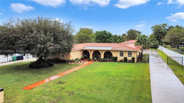 50 SW 130th Ave, Miami, FL 33184