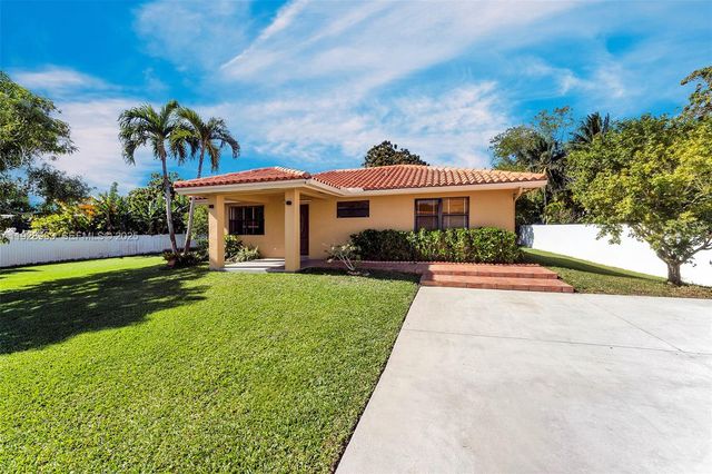 50 SW 130th Ave, Miami, FL 33184
