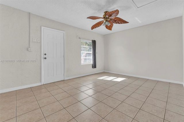 50 SW 130th Ave, Miami, FL 33184