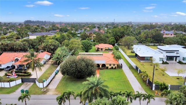 50 SW 130th Ave, Miami, FL 33184