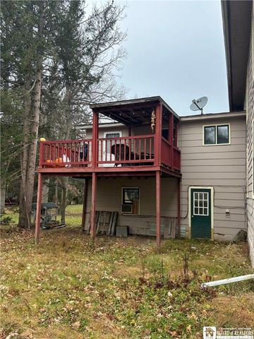 33 West Summit Street, Busti, NY 14750