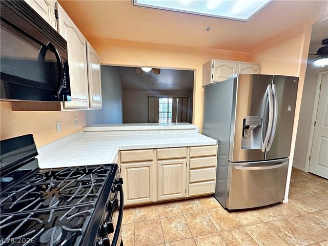 2851 South Valley View Boulevard 1071, Las Vegas, NV 89102