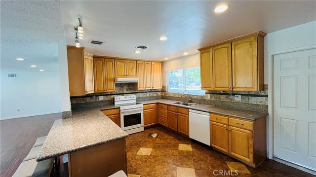 1922 S Kathy Ln, Anaheim, CA 92802