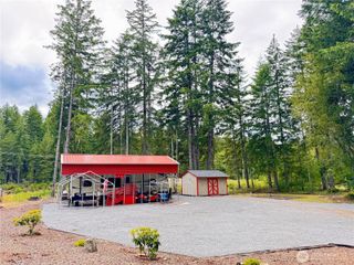 520 N Fairway Drive W, Hoodsport, WA 98548