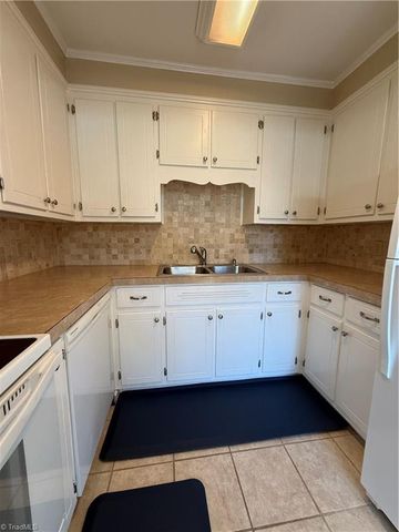1707 N Main Street C3, Mount Airy, NC 27030