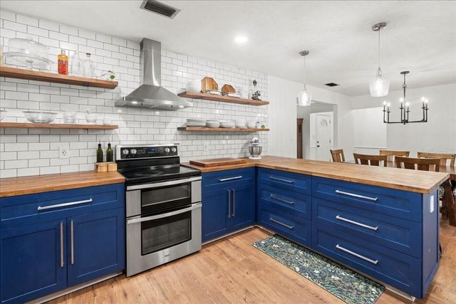 514 NW 102ND TERRACE, Gainesville, FL 32607