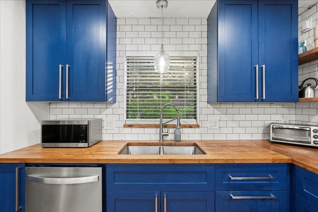 514 NW 102ND TERRACE, Gainesville, FL 32607