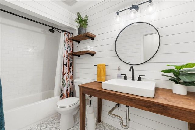 514 NW 102ND TERRACE, Gainesville, FL 32607