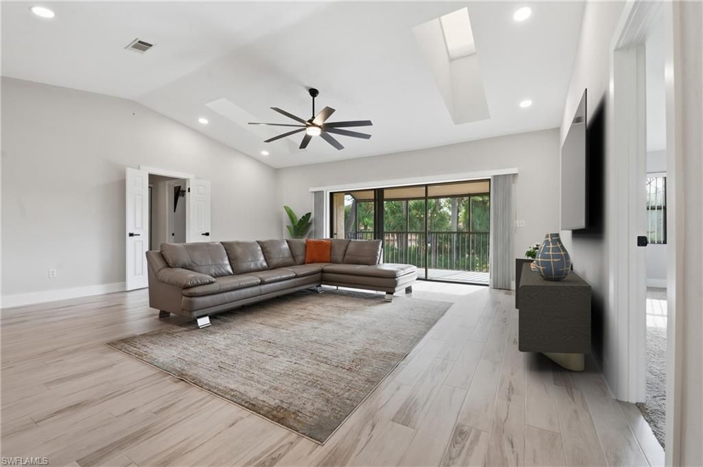 3207 Horse Carriage WAY 10, NAPLES, FL 34105 — exterior
