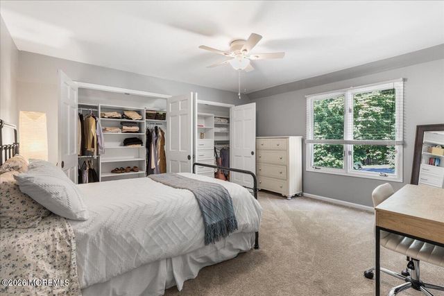 16 Sherwood Court, Holmdel, NJ 07733