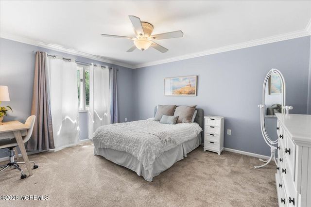 16 Sherwood Court, Holmdel, NJ 07733