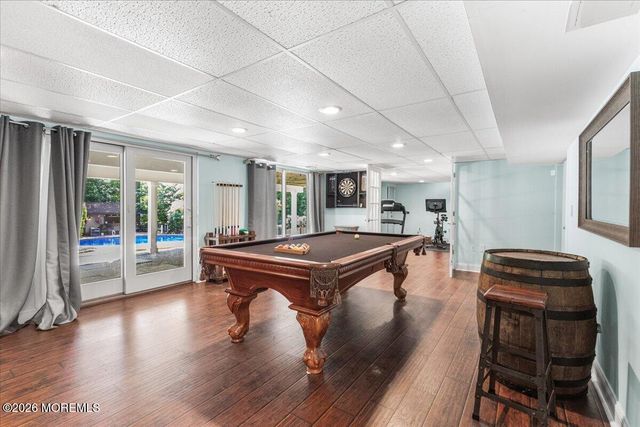 16 Sherwood Court, Holmdel, NJ 07733