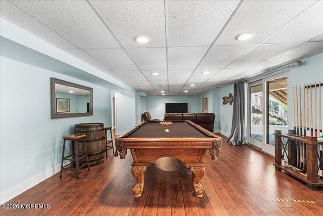 16 Sherwood Court, Holmdel, NJ 07733