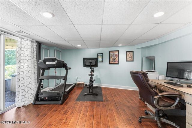 16 Sherwood Court, Holmdel, NJ 07733