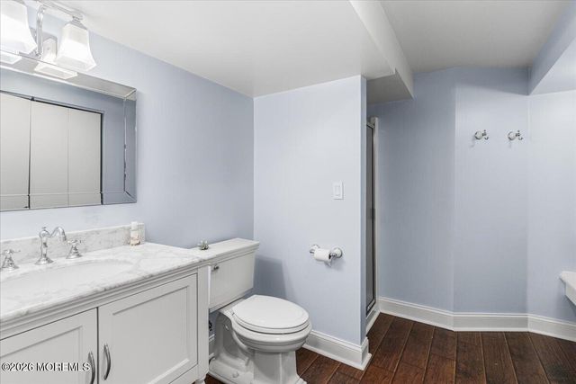 16 Sherwood Court, Holmdel, NJ 07733