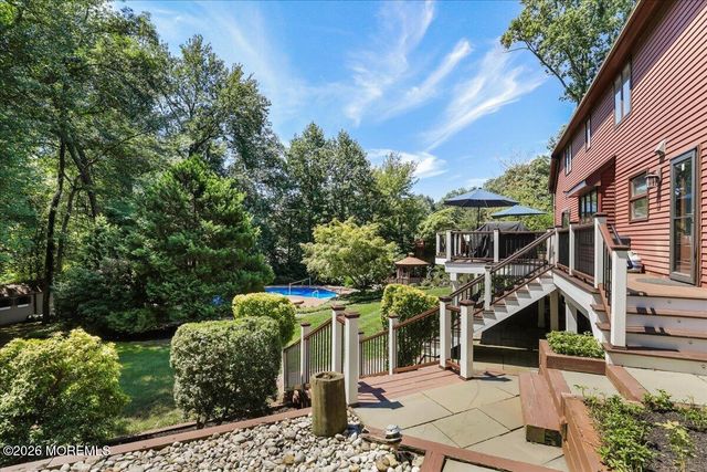 16 Sherwood Court, Holmdel, NJ 07733